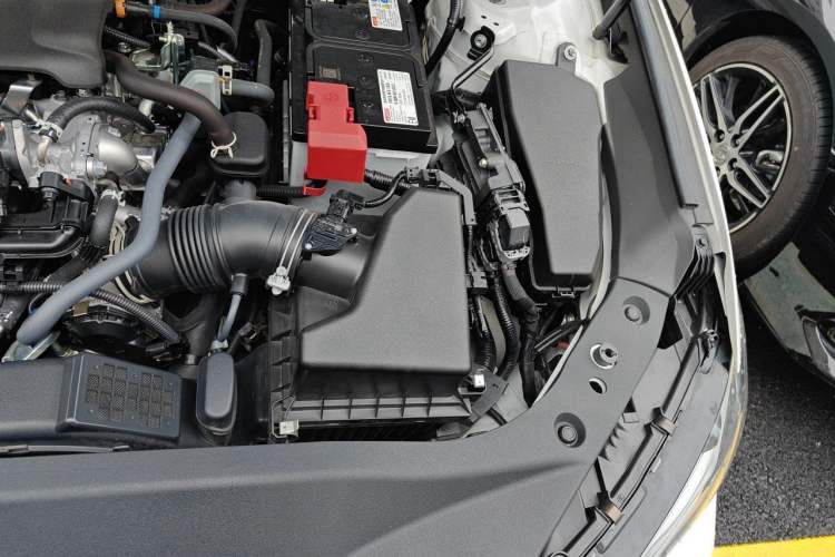 Used Toyota Avalon 2023 2.5L Luxury Edition Engine Bay Left