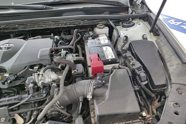 Used Toyota Avalon 2023 2.5L Luxury Edition Engine Bay Left