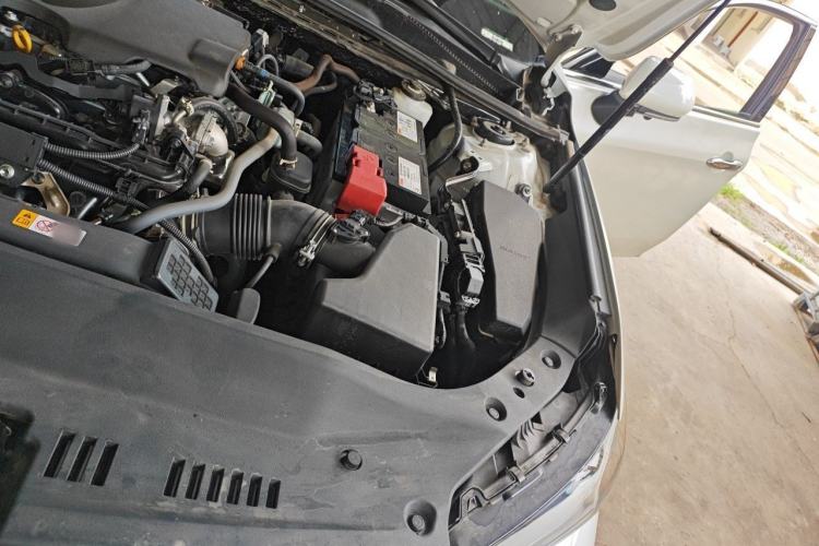 Used Toyota Avalon 2023 2.5L Luxury Edition Engine Bay Left