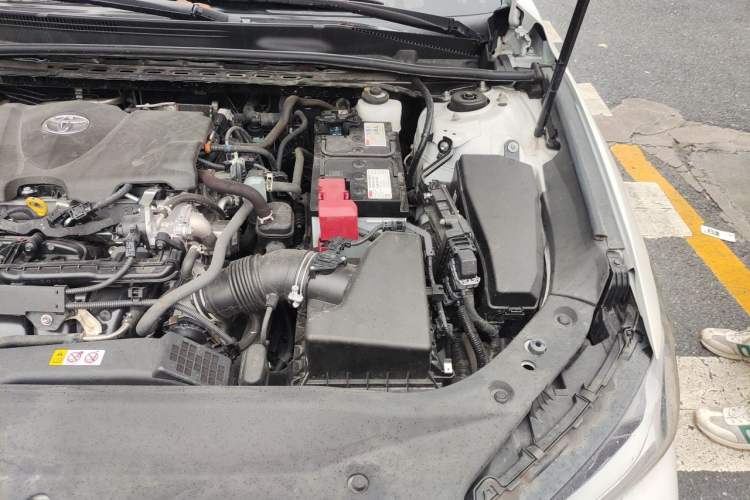 Used Toyota Avalon 2023 2.5L Touring Premium Edition Engine Bay Left