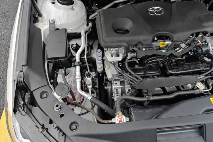 Used Toyota Avalon 2023 2.5L Luxury Edition Engine Bay Right