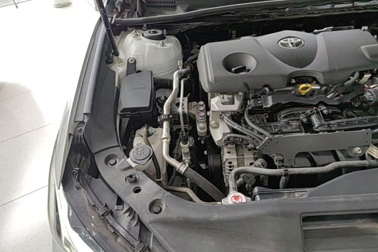 Used Toyota Avalon 2023 2.5L Luxury Edition Engine Bay Right