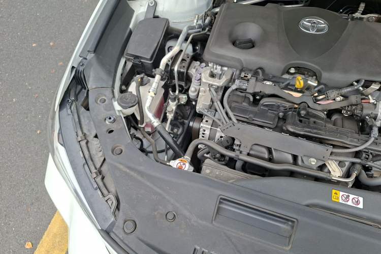 Used Toyota Avalon 2023 2.5L Luxury Edition Engine Bay Right