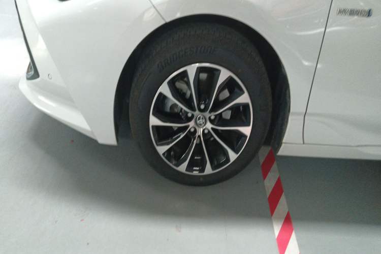 Used Toyota Avalon 2023 Dual-Engine 2.5L Luxury Edition Exterior 1