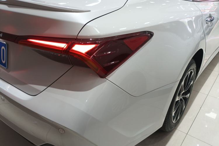 Used Toyota Avalon 2023 2.5L Luxury Edition Exterior 3