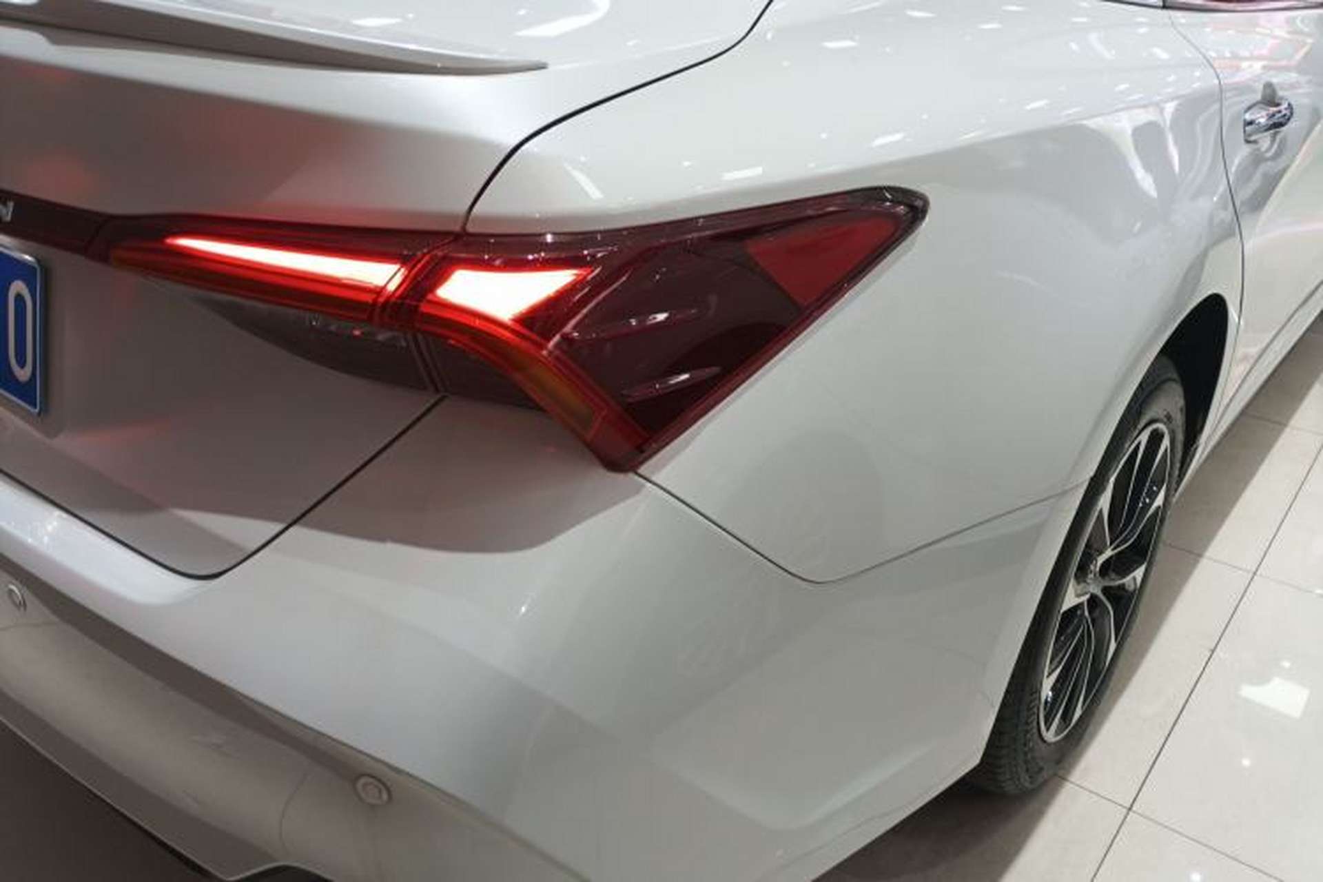 Used Toyota Avalon 2023 2.5L Luxury Edition Exterior 3