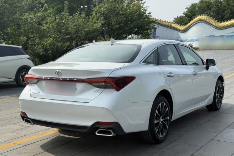 Used Toyota Avalon 2023 2.0L Luxury Edition Exterior 4