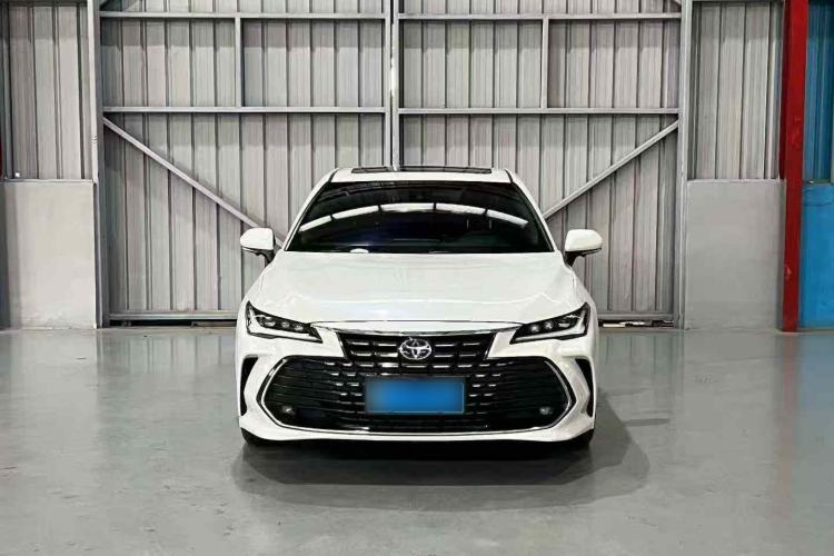 Used Toyota Avalon 2023 Dual-Engine 2.5L Luxury Edition Exterior 4