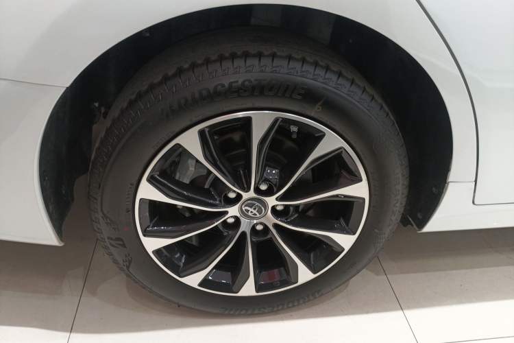 Used Toyota Avalon 2023 2.5L Luxury Edition Exterior 5