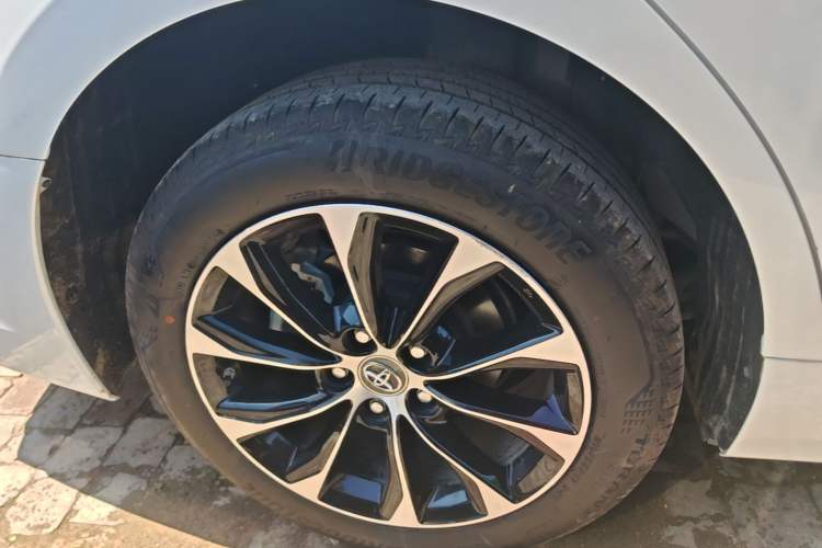 Used Toyota Avalon 2023 2.0L Progressive Edition Exterior 5