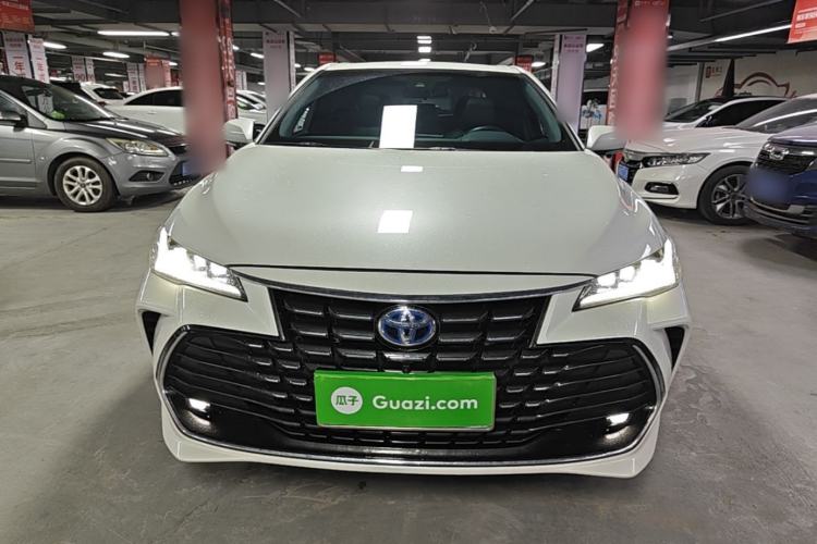Used Toyota Avalon 2023 Dual-Engine 2.5L Luxury Edition Front