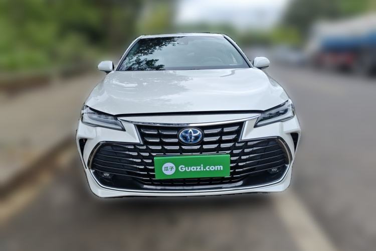 Used Toyota Avalon 2023 Dual-Engine 2.5L Luxury Edition Front