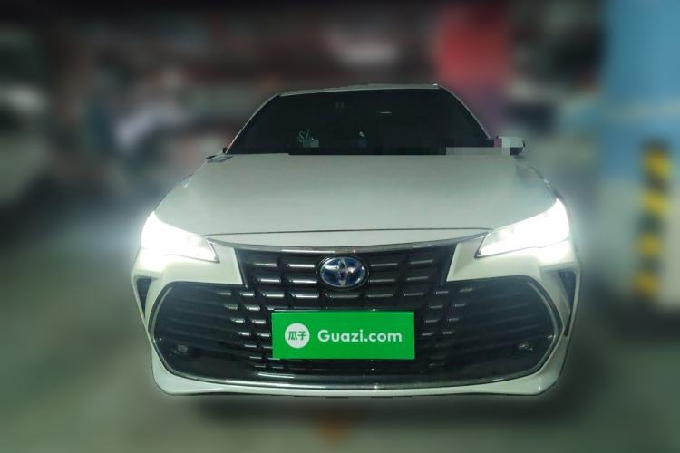 Used Toyota Avalon 2023 Dual-Engine 2.5L Luxury Edition Front