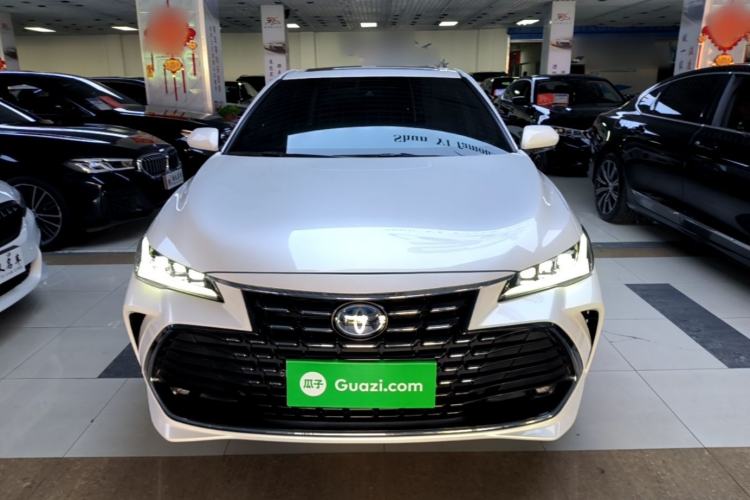 Used Toyota Avalon 2023 Dual-Engine 2.5L Luxury Edition Front