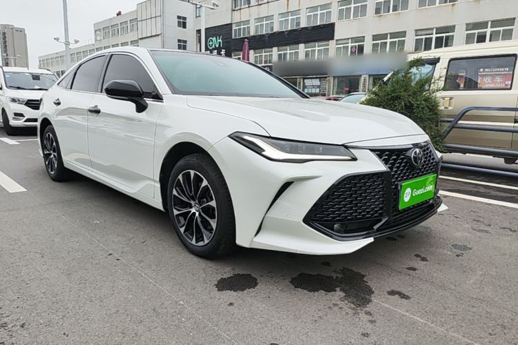 Used Toyota Avalon 2023 2.0L Luxury Edition Front Right 45 Deg