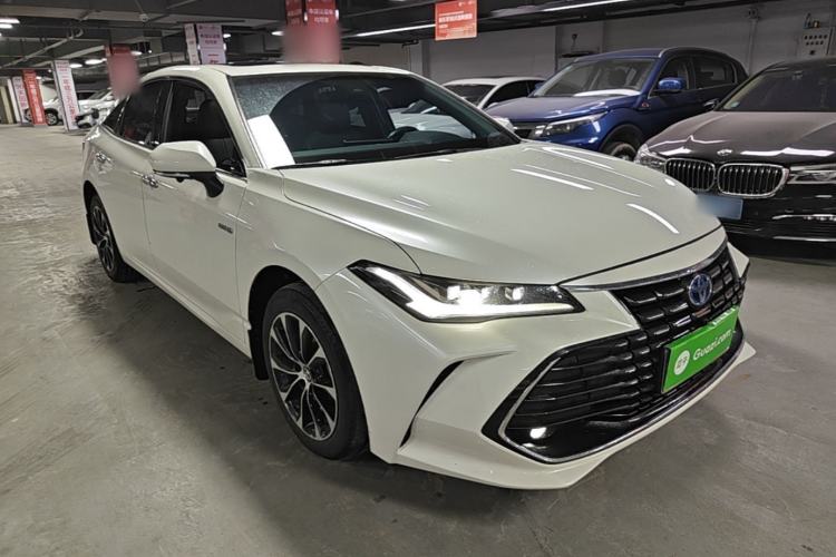Used Toyota Avalon 2023 Dual-Engine 2.5L Luxury Edition Front Right 45 Deg