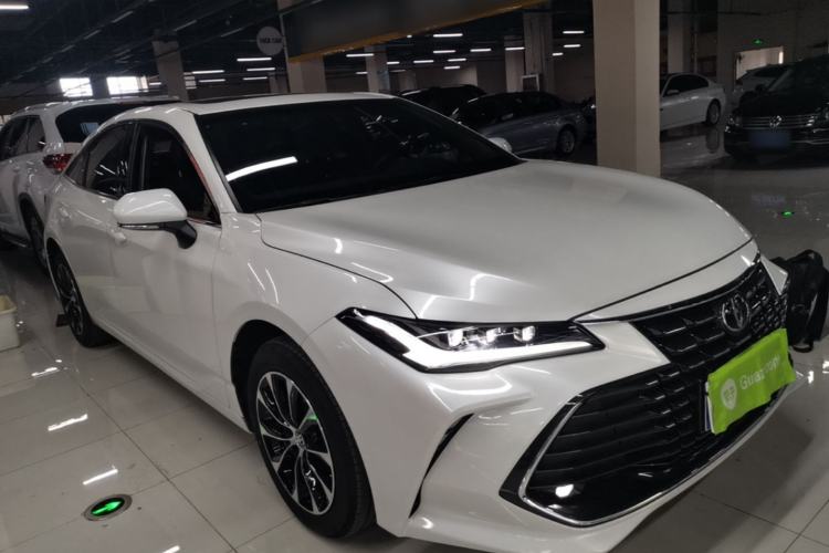 Used Toyota Avalon 2023 2.0L Premium Edition Front Right 45 Deg