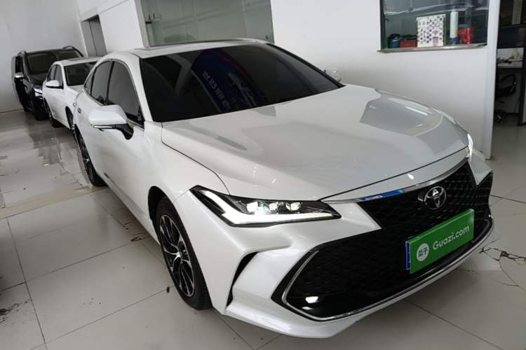 Used Toyota Avalon 2023 2.5L Luxury Edition Front Right 45 Deg