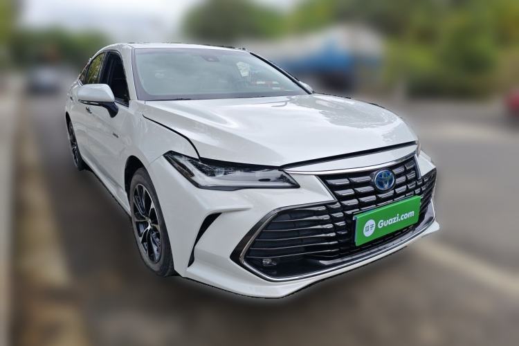 Used Toyota Avalon 2023 Dual-Engine 2.5L Luxury Edition Front Right 45 Deg