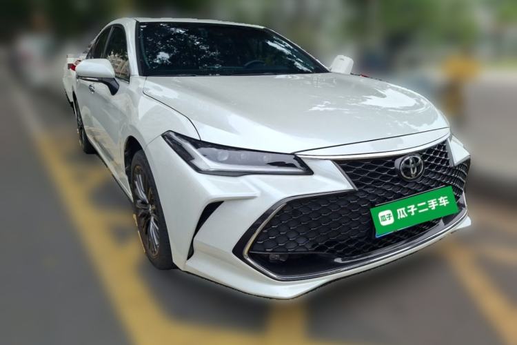 Used Toyota Avalon 2023 2.5L Luxury Edition Front Right 45 Deg