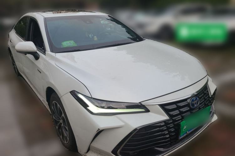 Used Toyota Avalon 2023 Dual-Engine 2.5L Luxury Edition Front Right 45 Deg