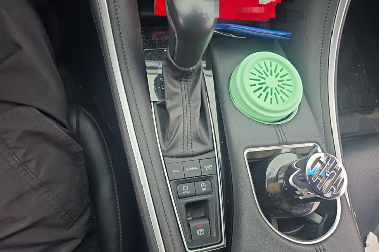 Used Toyota Avalon 2023 2.5L Touring Premium Edition Gear Lever