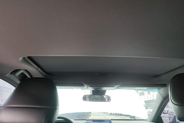 Used Toyota Avalon 2023 2.0L Luxury Edition Headliner