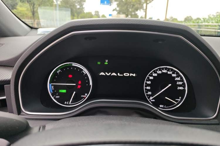 Used Toyota Avalon 2023 Dual-Engine 2.5L Luxury Edition Instrument Cluster