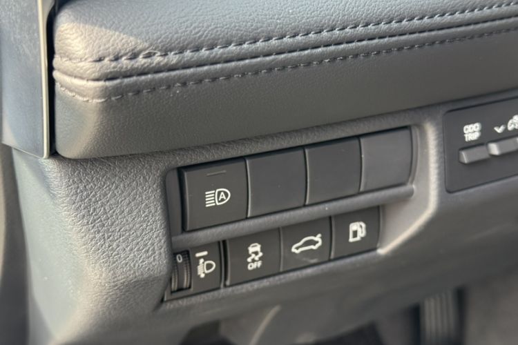 Used Toyota Avalon 2023 2.0L Luxury Edition Interior 2