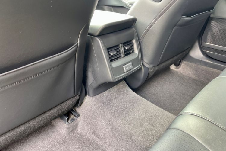 Used Toyota Avalon 2023 2.5L Luxury Edition Interior 2