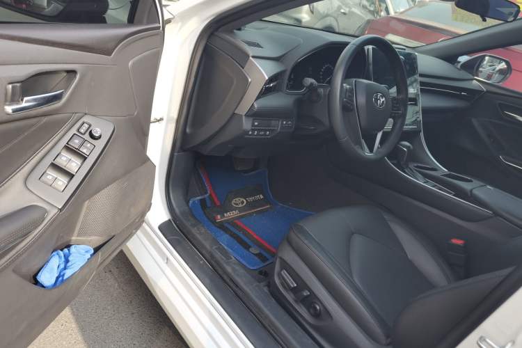 Used Toyota Avalon 2023 2.0L Luxury Edition Interior 3