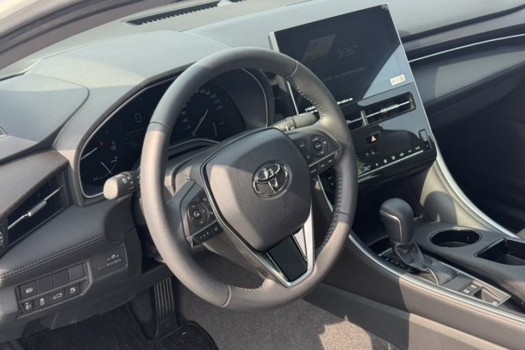 Used Toyota Avalon 2023 2.0L Luxury Edition Interior 7