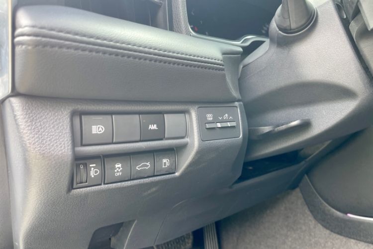 Used Toyota Avalon 2023 2.5L Luxury Edition Interior 7