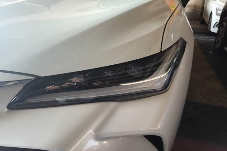 Used Toyota Avalon 2023 2.0L Progressive Edition Left Front Headlight