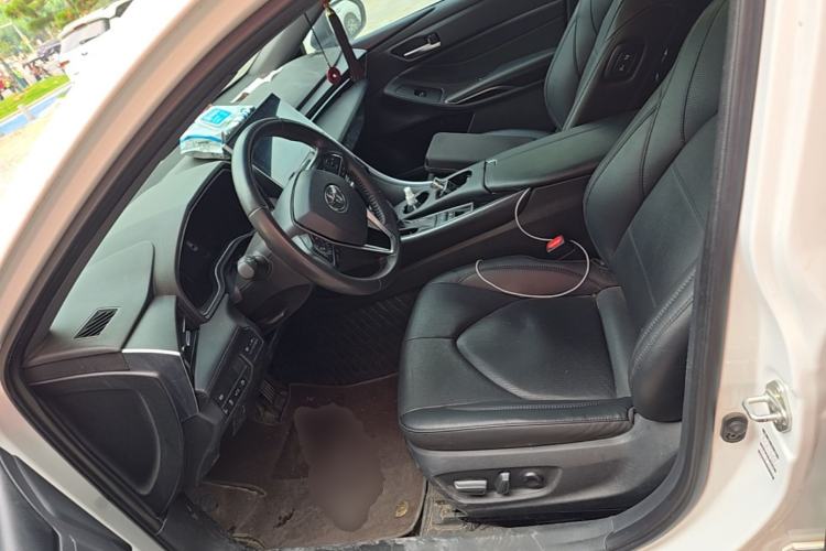 Used Toyota Avalon 2023 Dual-Engine 2.5L Luxury Edition Left Front Seat