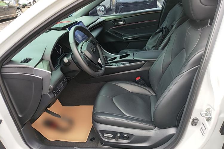 Used Toyota Avalon 2023 2.0L Luxury Edition Left Front Seat