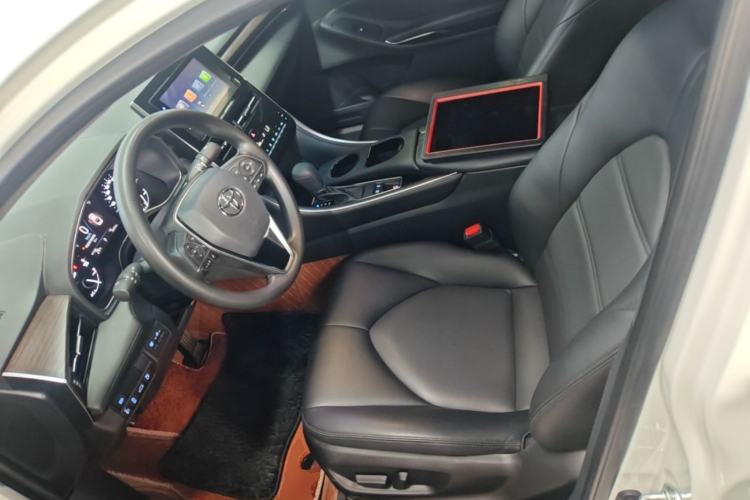 Used Toyota Avalon 2023 2.0L Progressive Edition Left Front Seat