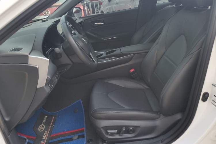 Used Toyota Avalon 2023 2.0L Luxury Edition Left Front Seat