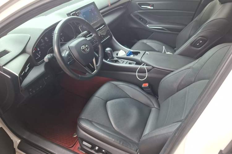Used Toyota Avalon 2023 2.5L Luxury Edition Left Front Seat