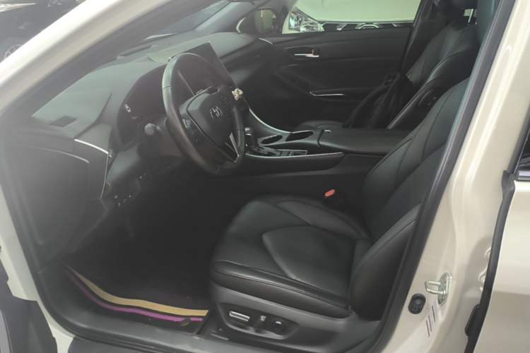 Used Toyota Avalon 2023 2.0L Luxury Edition Left Front Seat