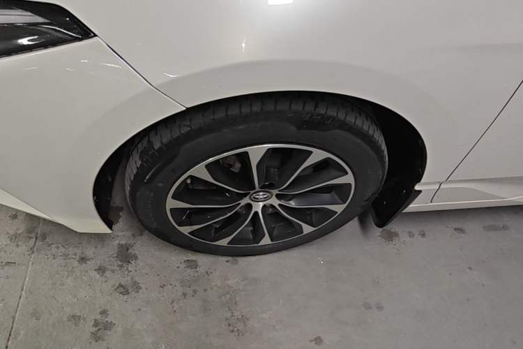 Used Toyota Avalon 2023 Dual-Engine 2.5L Luxury Edition Left Front Wheel Hub