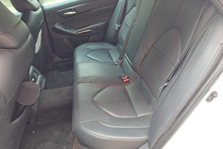 Used Toyota Avalon 2023 Dual-Engine 2.5L Luxury Edition Left Rear Seat