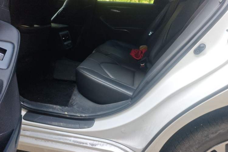 Used Toyota Avalon 2023 2.0L Luxury Edition Left Rear Seat