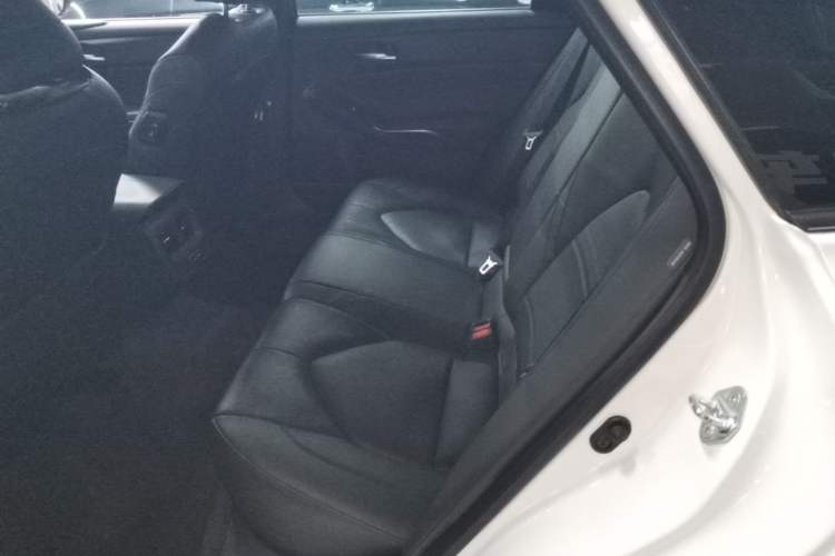 Used Toyota Avalon 2023 2.0L Premium Edition Left Rear Seat