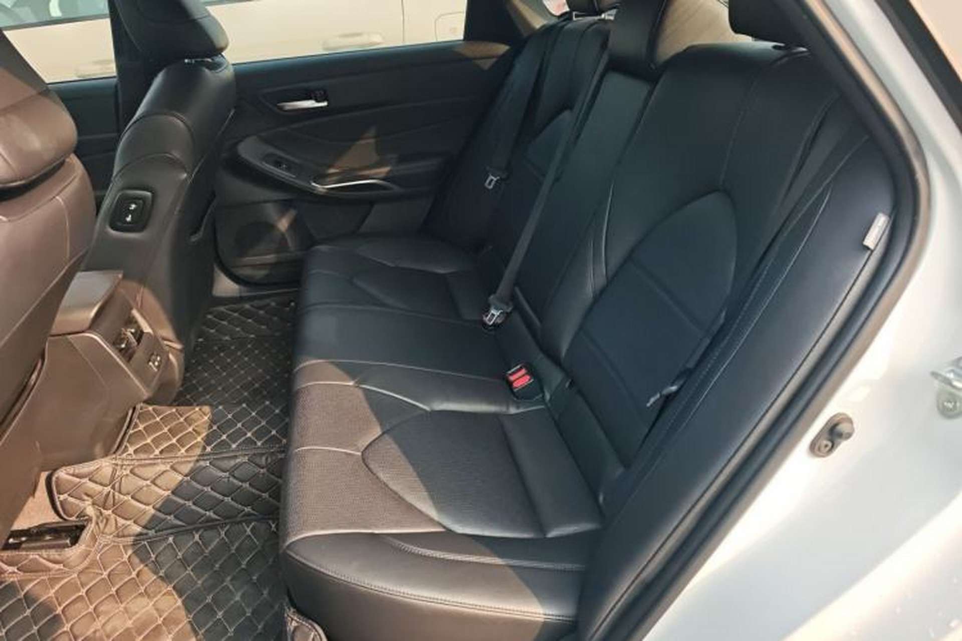 Used Toyota Avalon 2023 2.0L Premium Edition Left Rear Seat