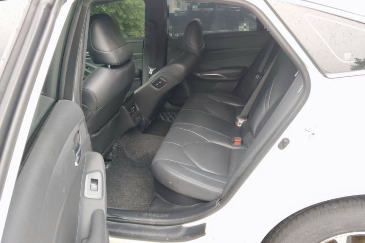 Used Toyota Avalon 2023 Dual-Motor 2.5L Progressive Edition Left Rear Seat