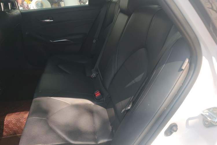 Used Toyota Avalon 2023 2.0L Luxury Edition Left Rear Seat