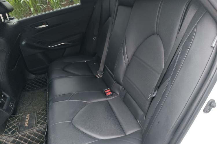 Used Toyota Avalon 2023 Dual-Engine 2.5L Luxury Edition Left Rear Seat