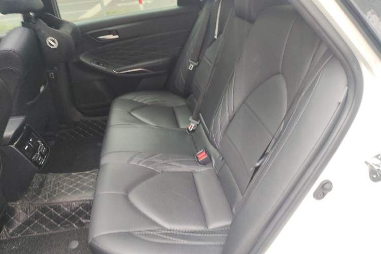 Used Toyota Avalon 2023 2.5L Touring Premium Edition Left Rear Seat