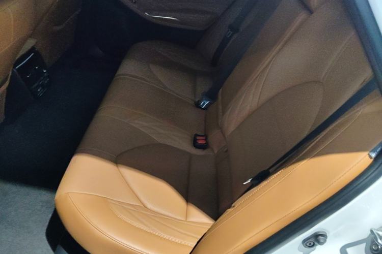 Used Toyota Avalon 2023 Dual-Motor 2.5L XLE Prestige Edition Left Rear Seat